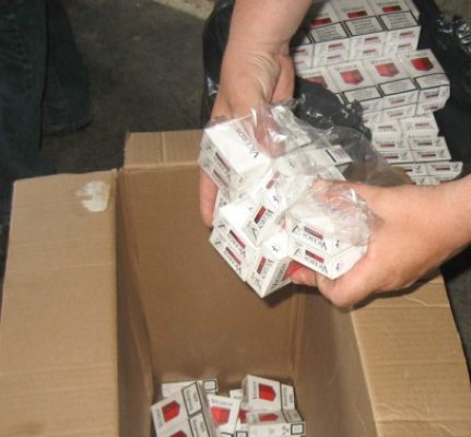 Bişniţarii de ţigări, luaţi la control în Tomis Nord